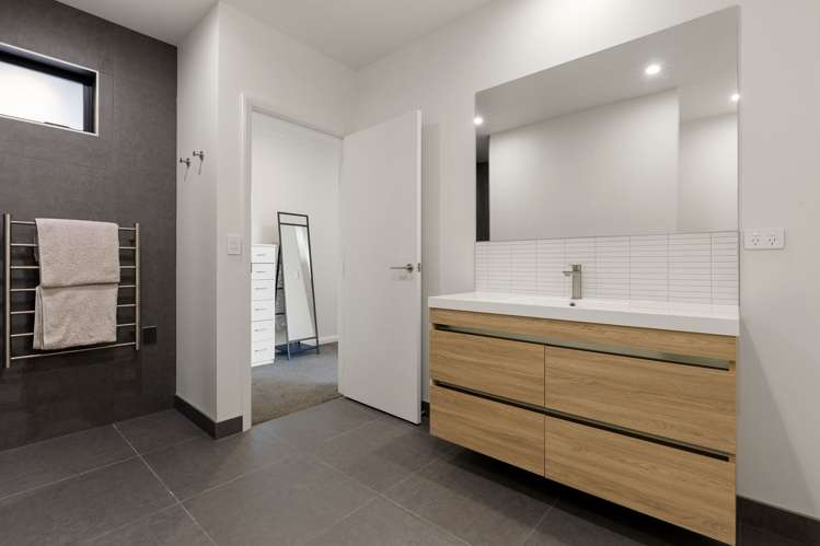 1/48 Livingstone Road Ngahinapouri_25