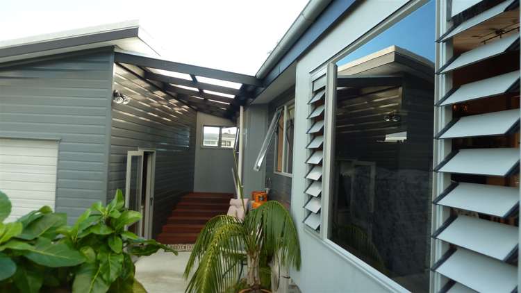 403 Fergusson Drive Thames_16