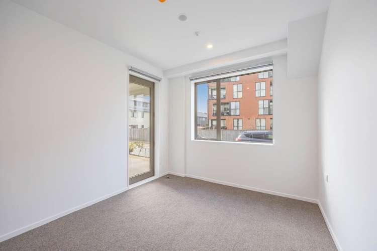 G05/28a Eileen Newey Place Henderson_11