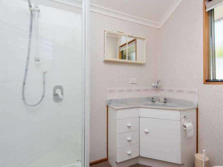 14 Idesia Grove Richmond_15