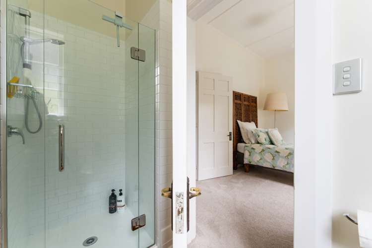 1 Cobden Street Dunedin Central_32