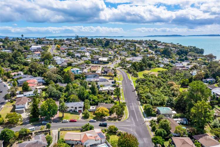 84 Advene Road Cockle Bay_24