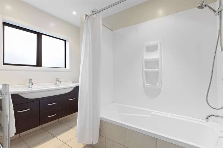 77 Oregon Drive Kelvin Heights_20