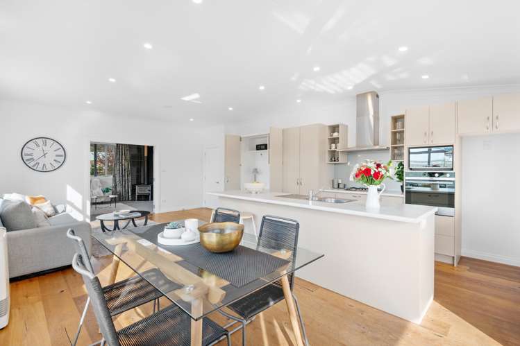 267 Gladstone Road North Wingatui_5