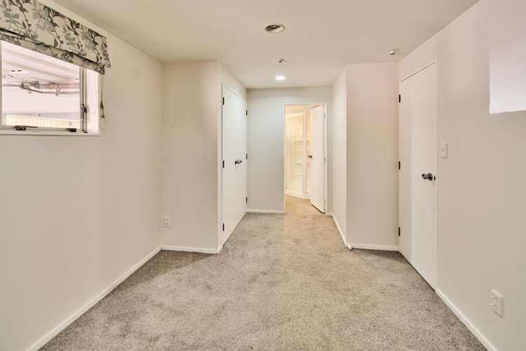 54UG1 Hill Street Thorndon_6