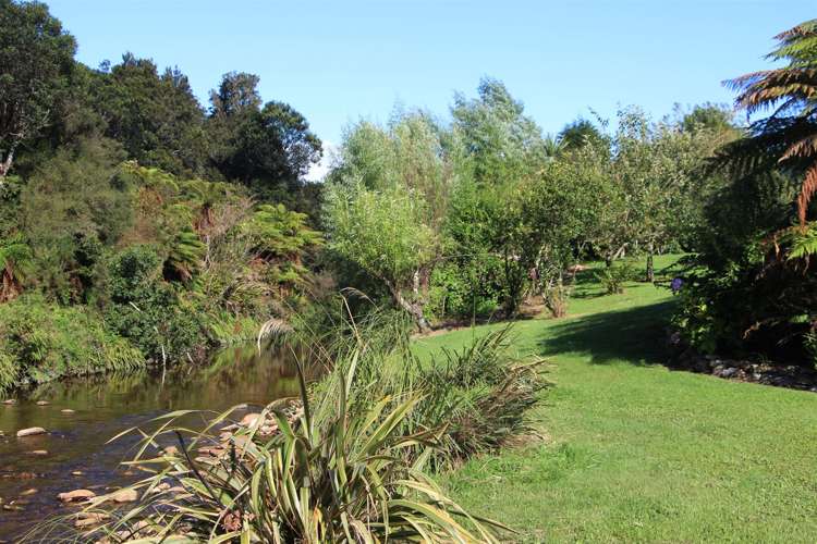 317 Blue Spur Road Hokitika_10