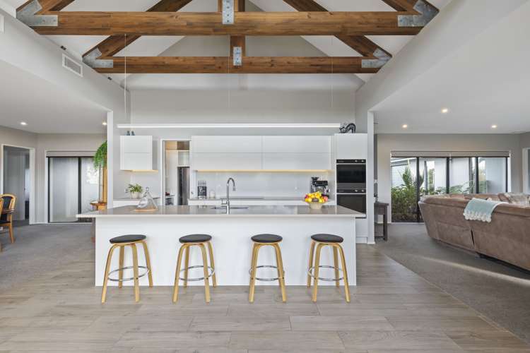 98 Bushlake Way Kingseat_9