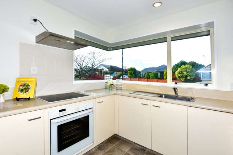 1/36 Kintyre Drive Broomfield_7