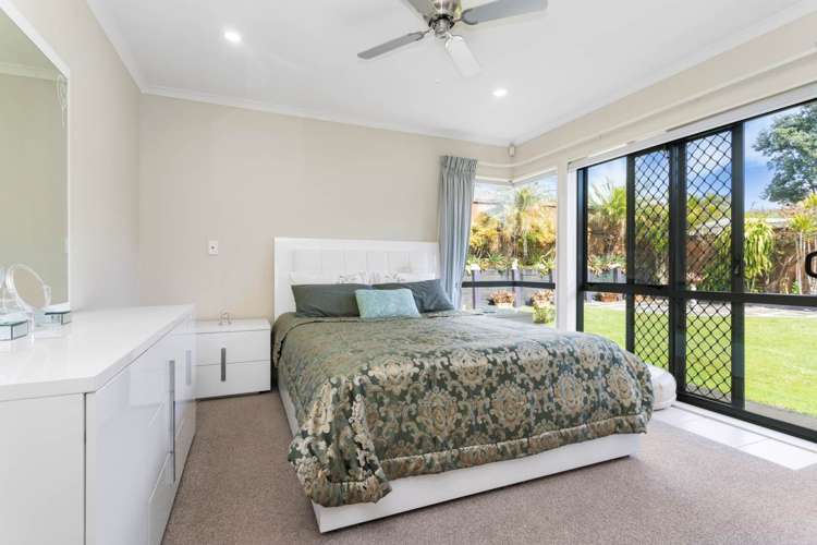 32 Croftview Road Wattle Downs_12