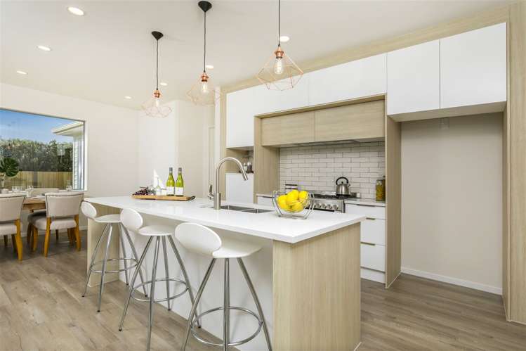 6 Sir Lincoln Drive Kumeu_6