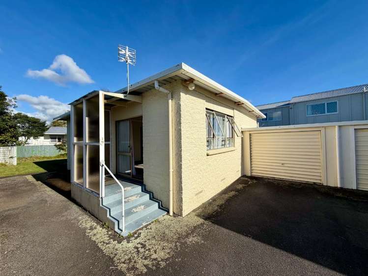 2/71 Barrett Street_0