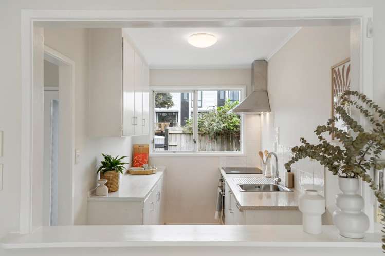 3/32 Fowlds Avenue Sandringham_6