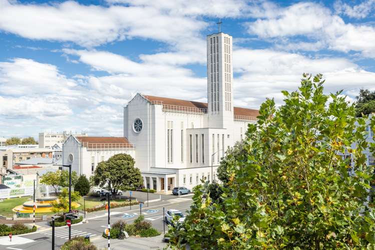 2h/3 Shakespeare Road Napier South_16