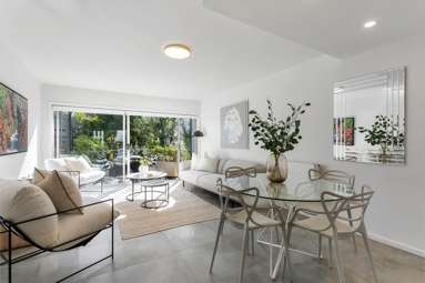 9/6 Sarsfield Street_4
