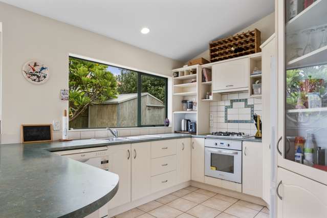 56 Hetherington Road Ranui_2