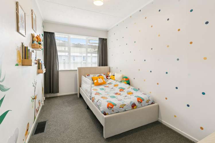 45 Victory Crescent Tawa_13