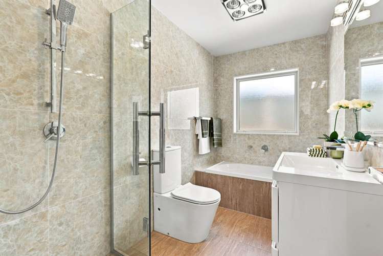 1053b Whangaparaoa Road Tindalls Beach_33