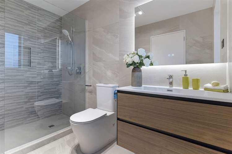 65 Headsail Drive Long Bay_21