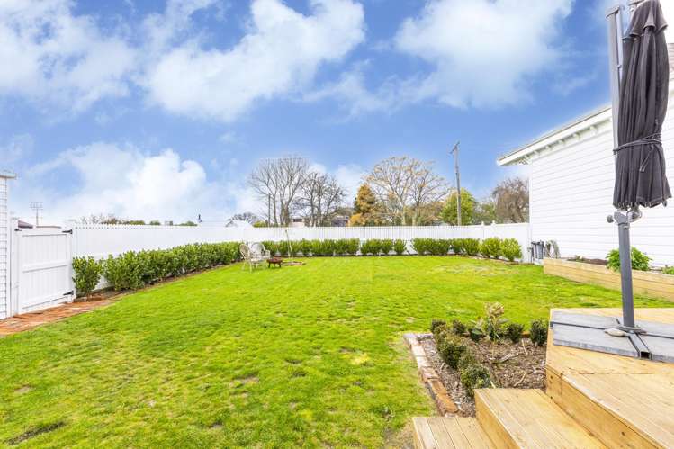 1 Russell Street Otane_19