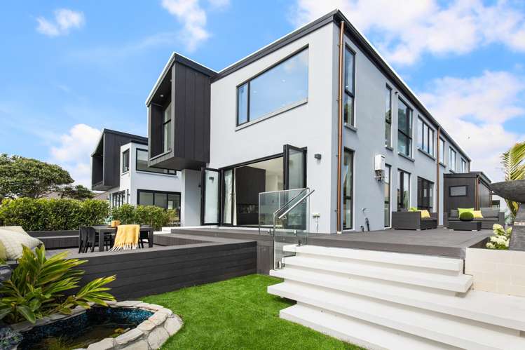 18A The Esplanade Eastern Beach_10