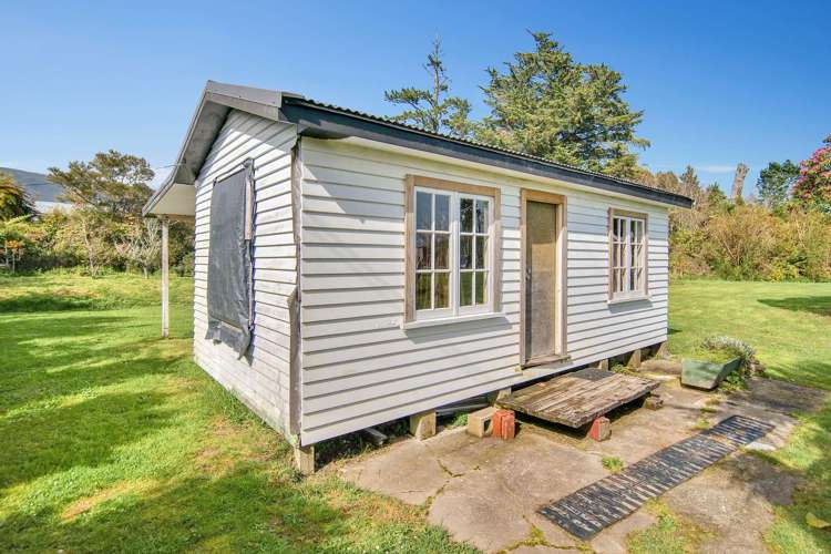 9 Sunderland Street Waimangaroa Waimangaroa_1