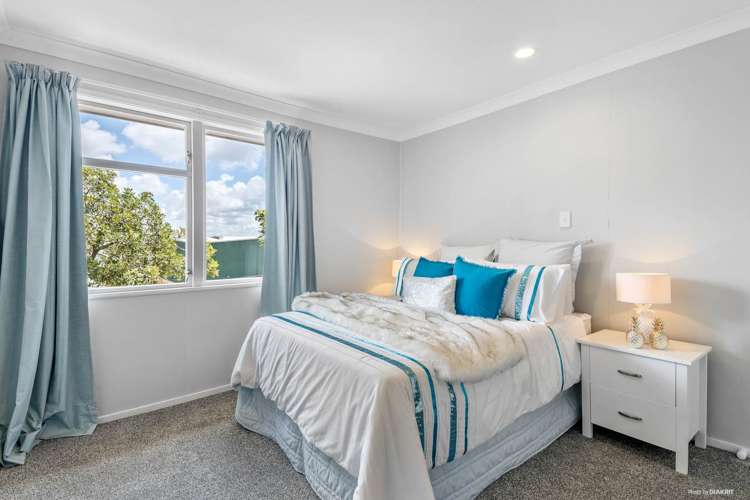 18 Grandison Crescent New Lynn_8