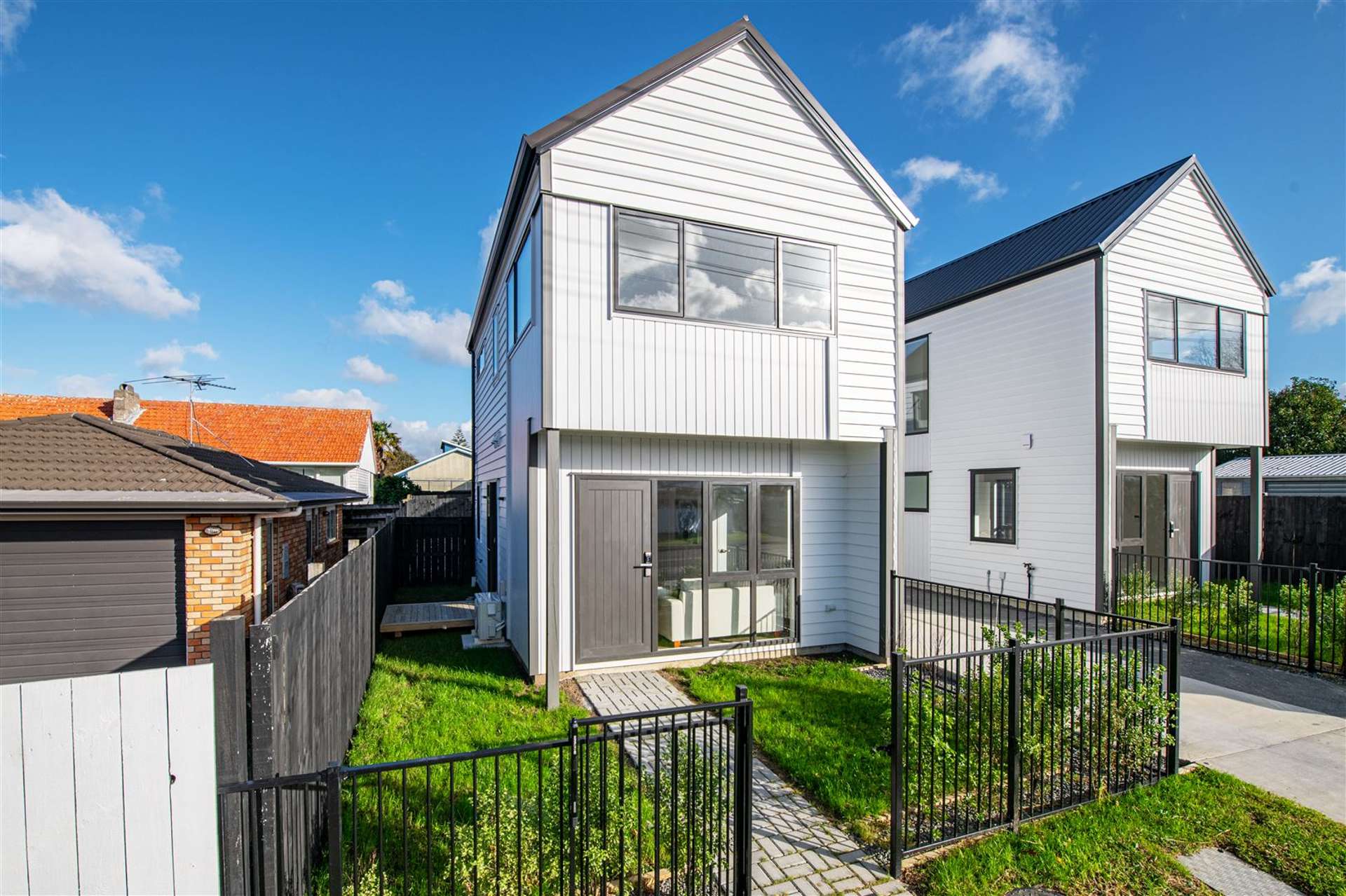 2/69 Wharf Road Te Atatu Peninsula_0