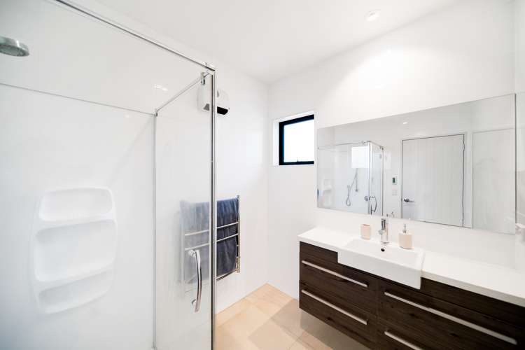 41 Andalusian Way Karaka_11