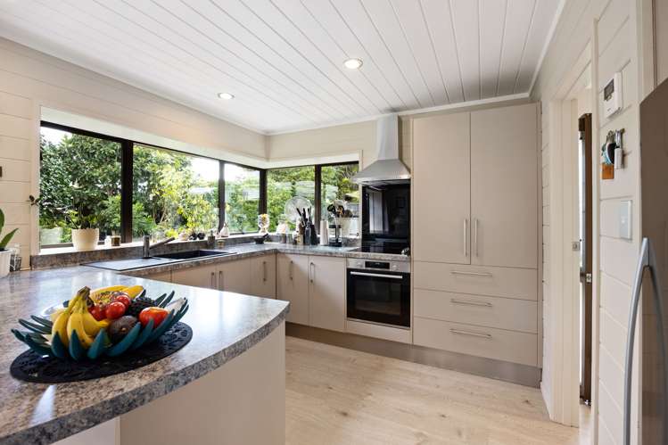 3 Sheridan Crescent Leamington_14