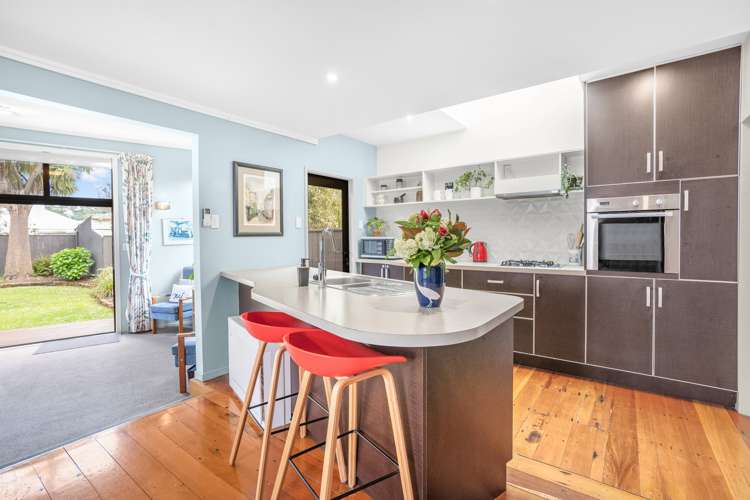 37 Bolton Street Petone_11