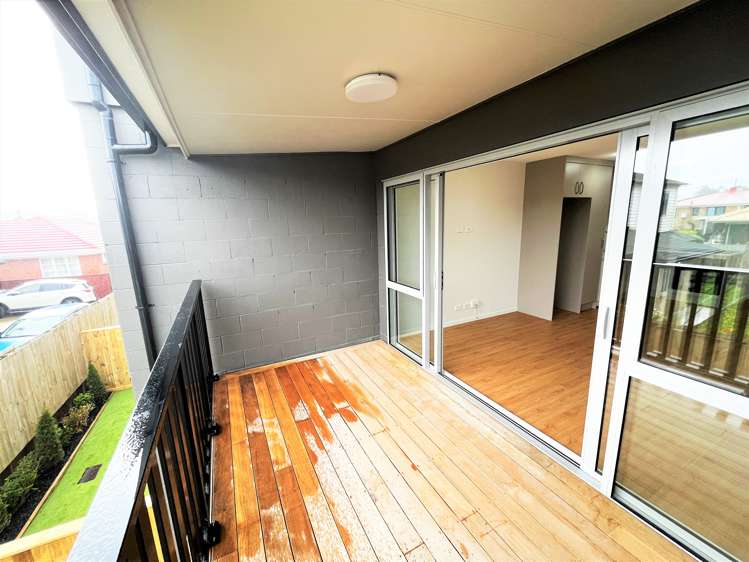 107/3 Beaumonts Way Manurewa_8