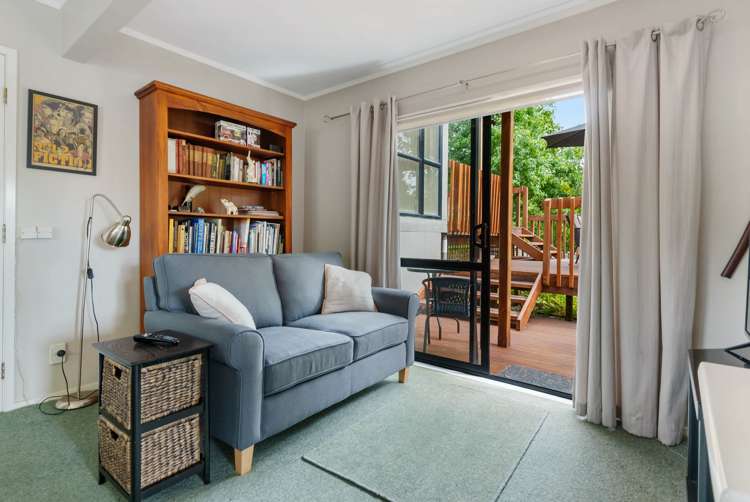 36 Lochend Place Highland Park_11