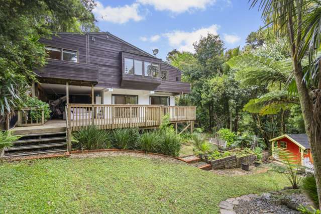 132 Woodlands Park Road Titirangi_2