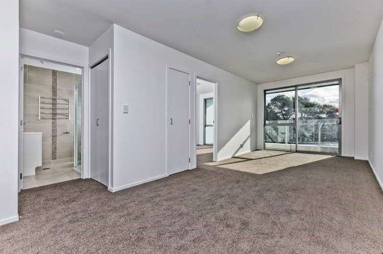 320/17 Link Crescent Stanmore Bay_12