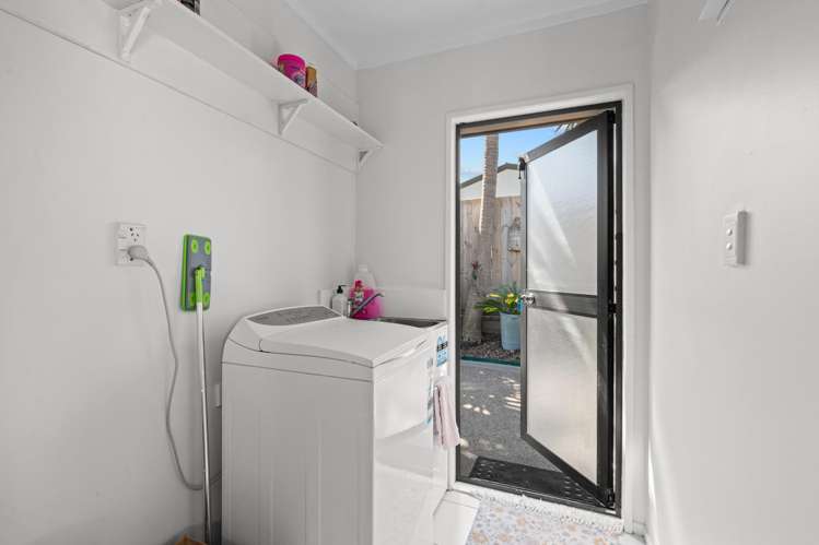 31B Lyn Grove Papamoa Beach_12