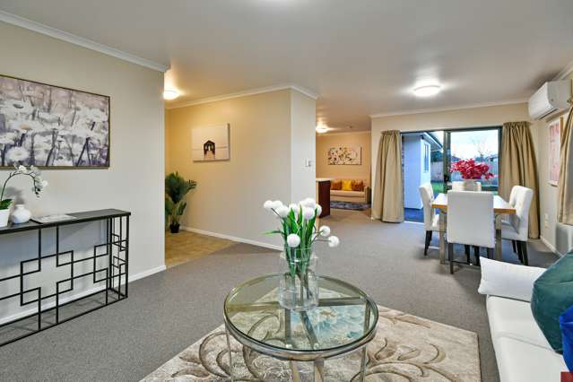 10 Rock Daisy Crescent Mangere_2