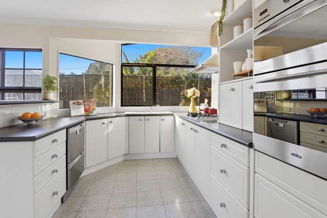2/94 Jutland Road Hauraki_4