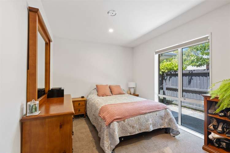 15 Apsley Drive Russley_9