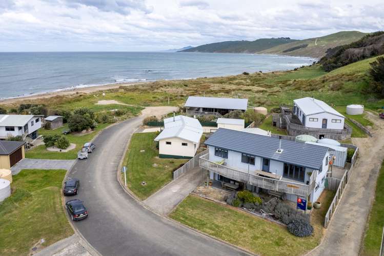 84 Akitio Esplanade Pongaroa_25