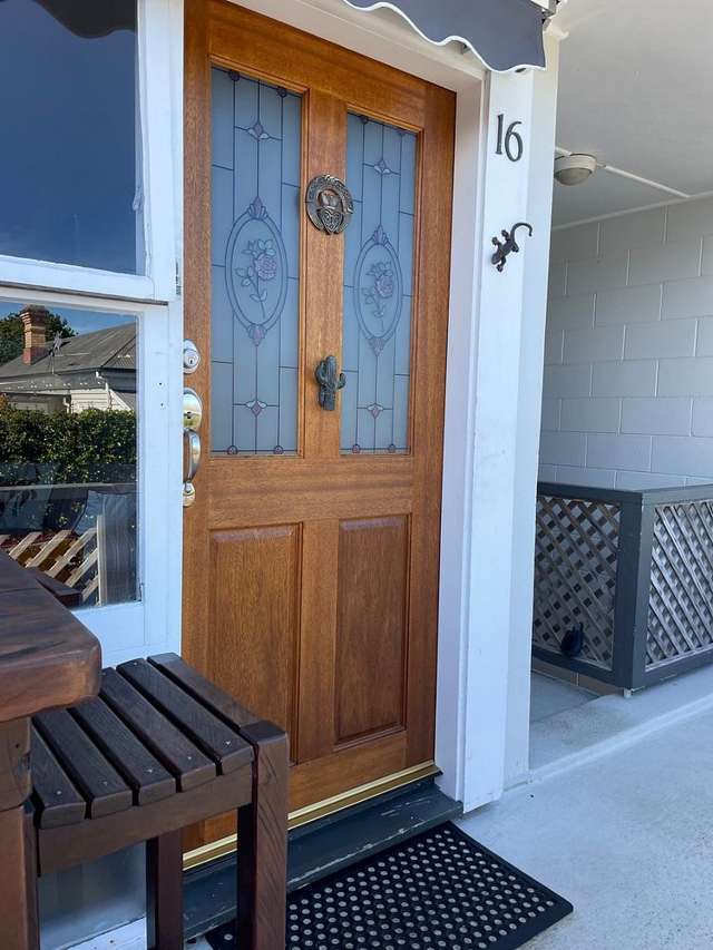 A Place to Call Home - Sunny, & Perfecly Located