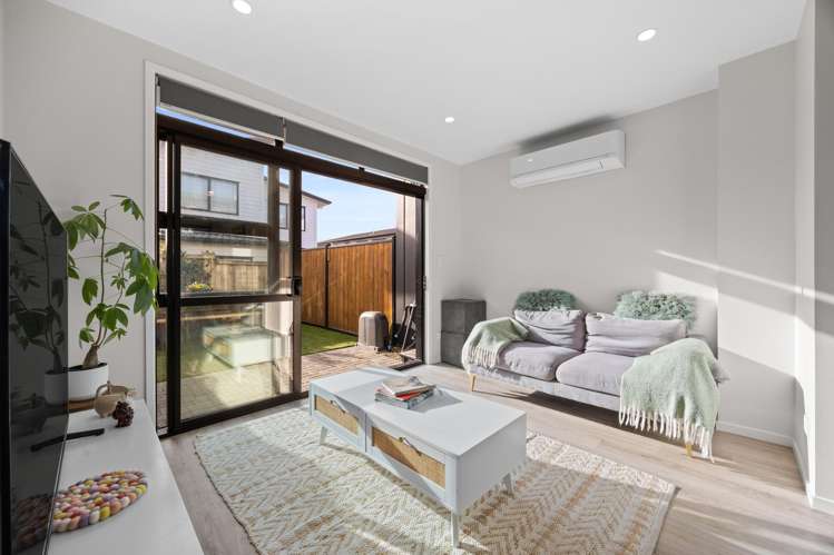 29 Treloar Crescent Hobsonville_8