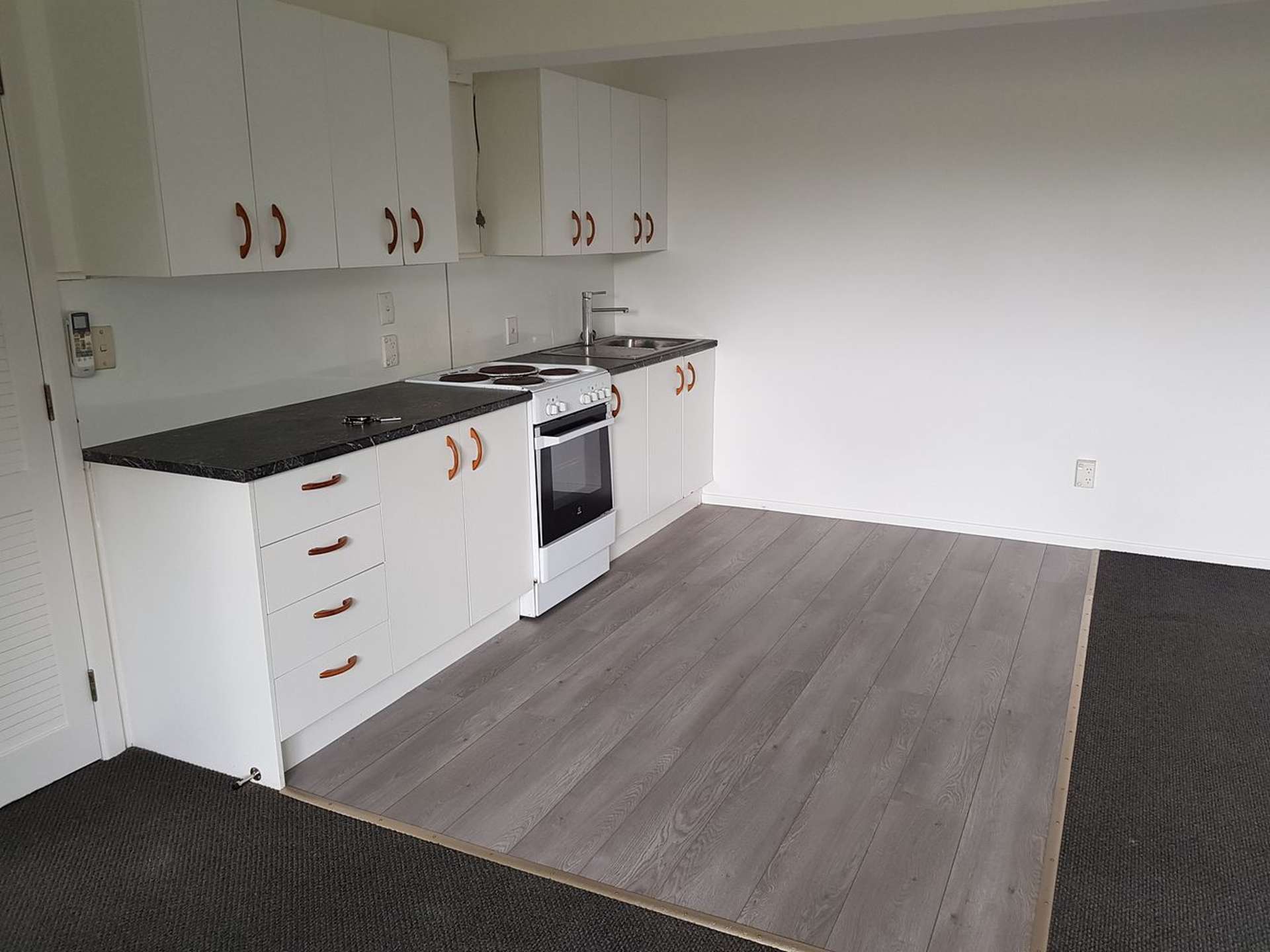 2/28 Jane Grove Paparangi_0