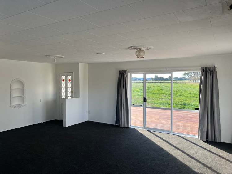 52 Aorangi Road Aorangi_9