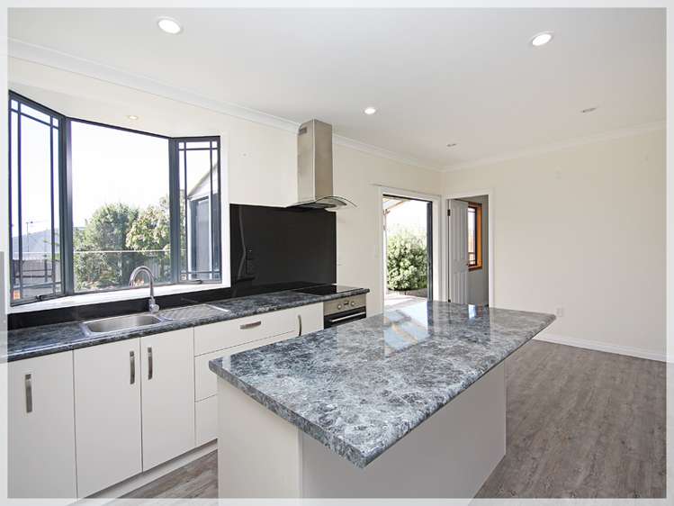 5 Chaffey Street Foxton Beach_7