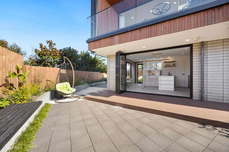 16 & 16A Maugham Drive Bucklands Beach_18