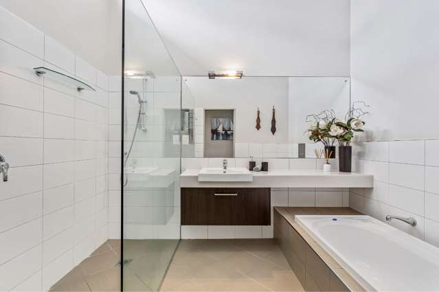 23 Caversham Drive Torbay_1