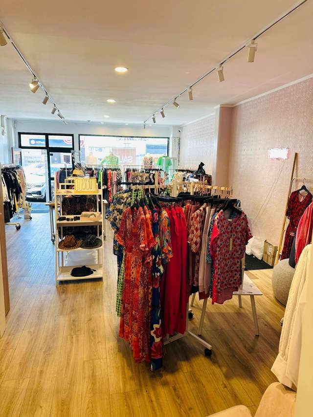 1/18 Seaview Road Paraparaumu Beach_2