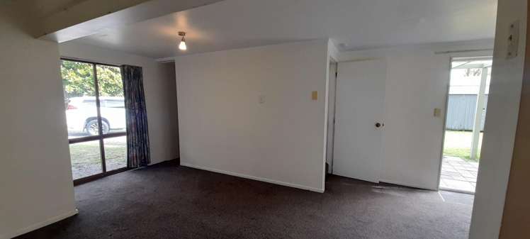 10 Whakaipo Avenue 11209_14