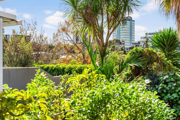 2/41 Byron Avenue Takapuna_11