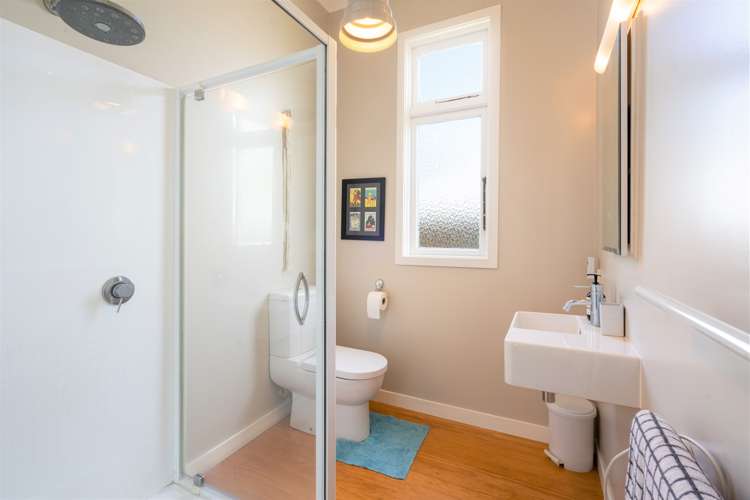 11 Lucan Street North East Valley_15